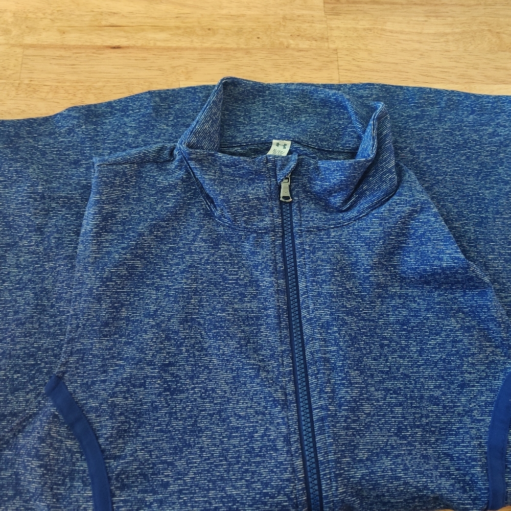 Size XL Under Armour vest purple/blue